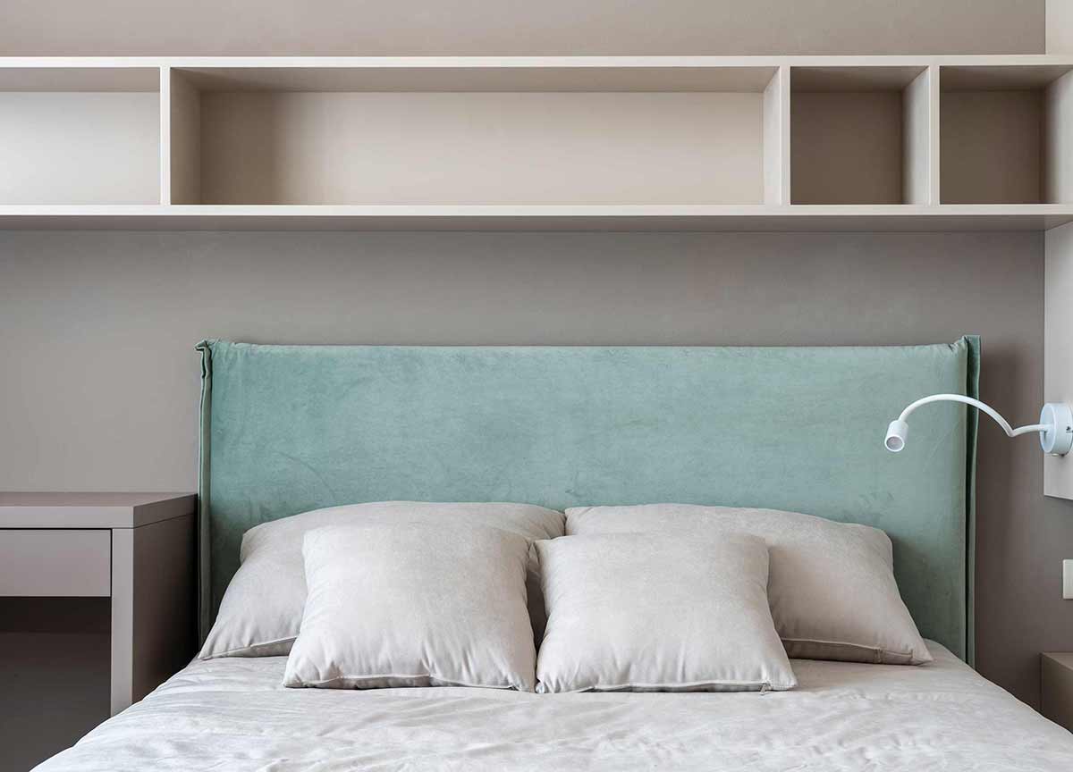 Tête de lit en chambre classique