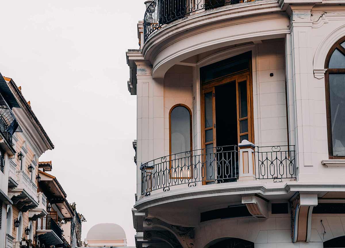 façade de l'hôtel
                    